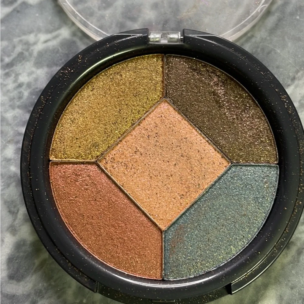 New Ulta Beauty Electronica Eyeshadow‎ Palette